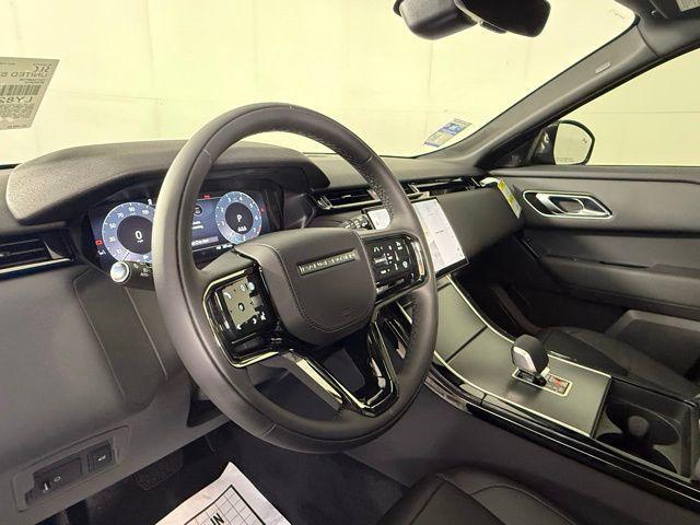 Photo of 2026 Varesine Blue Metallic Land Rover Range Rover Velar