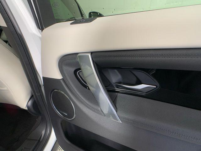 Photo of 2025 Land Rover Discovery Sport