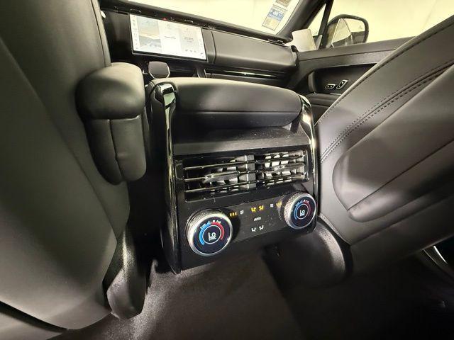 Photo of 2025 Santorini Black Metallic Land Rover Range Rover Sport