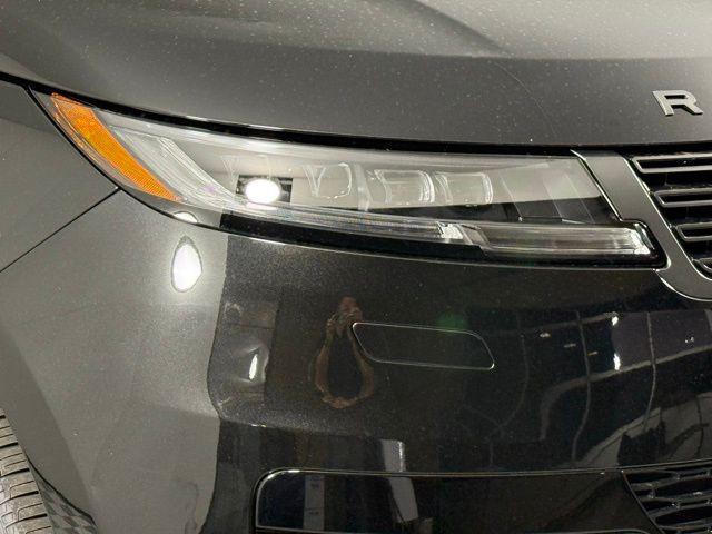 Photo of 2025 Santorini Black Metallic Land Rover Range Rover Sport
