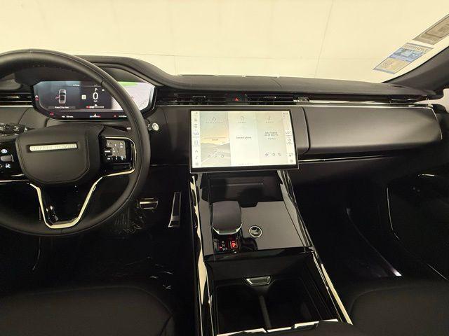 Photo of 2025 Santorini Black Metallic Land Rover Range Rover Sport