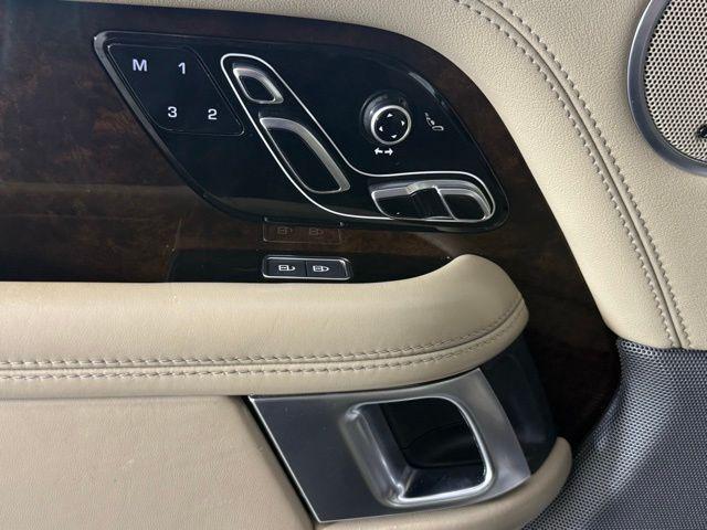 Photo of 2022 Portofino Blue Metallic Land Rover Range Rover