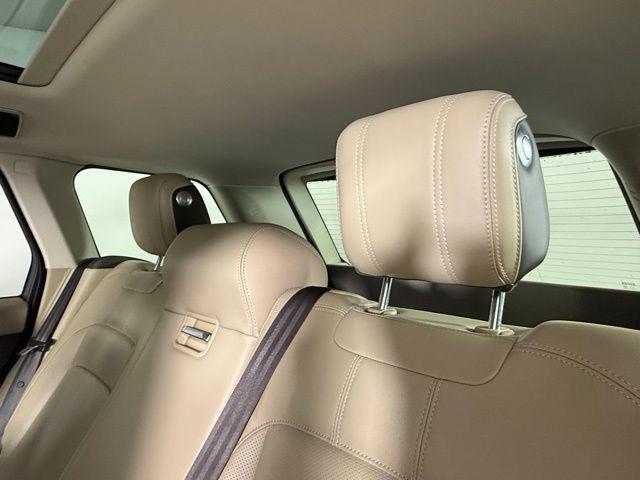 Photo of 2022 Portofino Blue Metallic Land Rover Range Rover