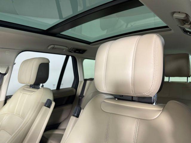 Photo of 2022 Portofino Blue Metallic Land Rover Range Rover