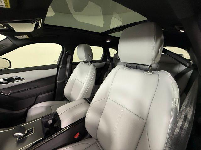 Photo of 2026 White Land Rover Range Rover Velar