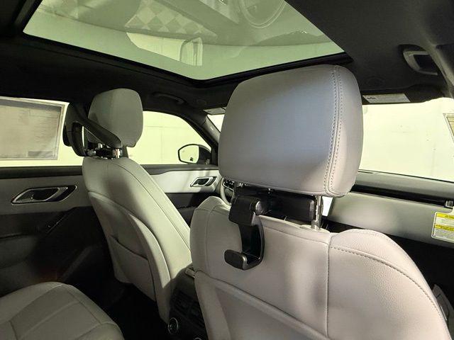 Photo of 2026 White Land Rover Range Rover Velar