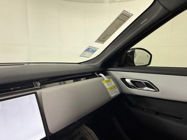 Photo of 2026 White Land Rover Range Rover Velar