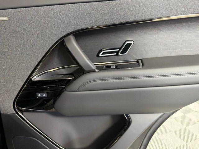 Photo of 2025 Santorini Black Metallic Land Rover Range Rover Sport