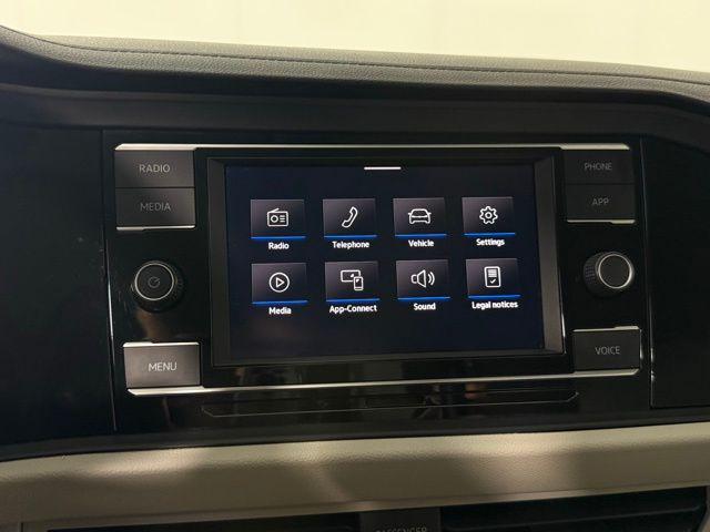 Photo of 2020 Black Uni Volkswagen Jetta