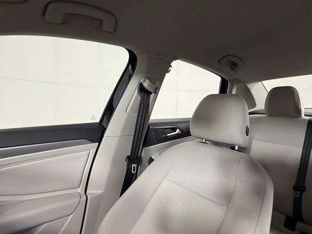 Photo of 2020 Black Uni Volkswagen Jetta
