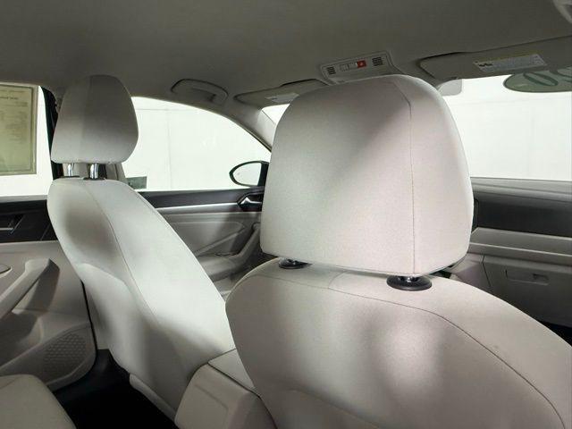 Photo of 2020 Black Uni Volkswagen Jetta