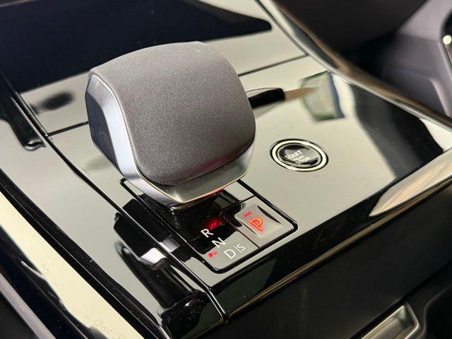 Photo of 2025 Black Land Rover Range Rover Sport