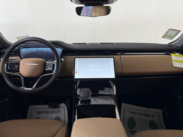 Photo of 2025 Black Land Rover Range Rover Sport