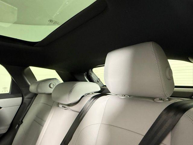 Photo of 2026 Fuji White Land Rover Range Rover Evoque