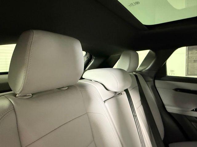 Photo of 2026 Fuji White Land Rover Range Rover Evoque
