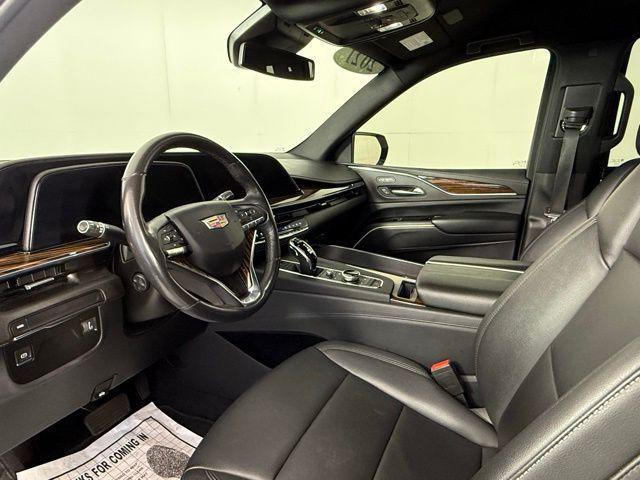 Photo of 2021 Crystal White Tricoat Cadillac Escalade