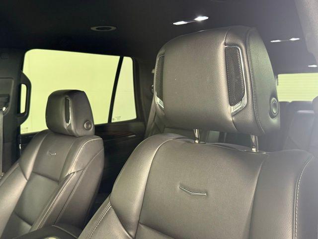 Photo of 2021 Crystal White Tricoat Cadillac Escalade