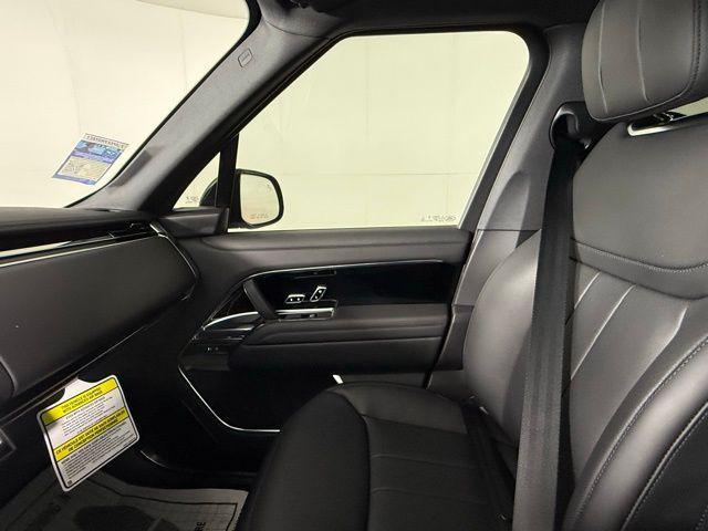 Photo of 2025 Carpathian Gray Premium Metallic Land Rover Range Rover