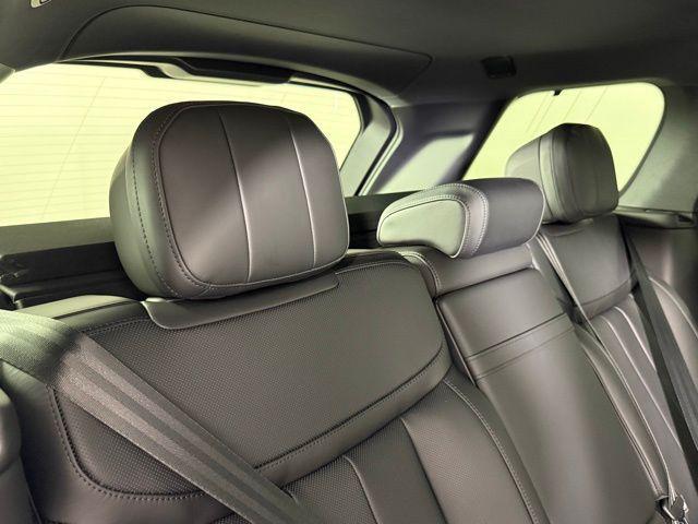 Photo of 2025 Carpathian Gray Premium Metallic Land Rover Range Rover