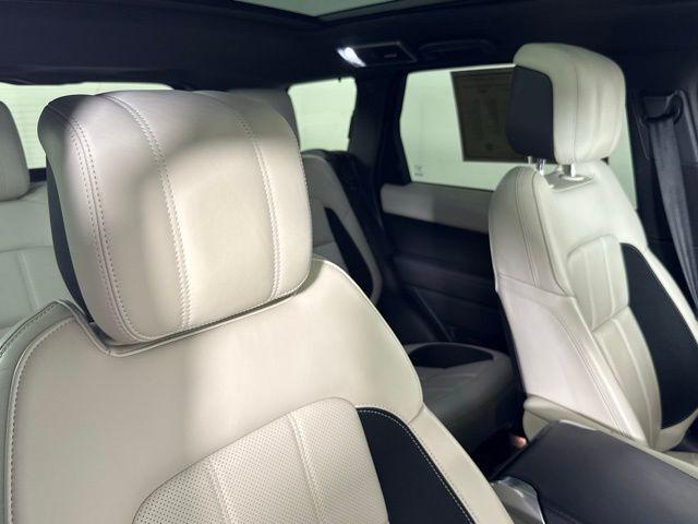 Photo of 2022 Carpathian Gray Premium Metallic Land Rover Range Rover Sport