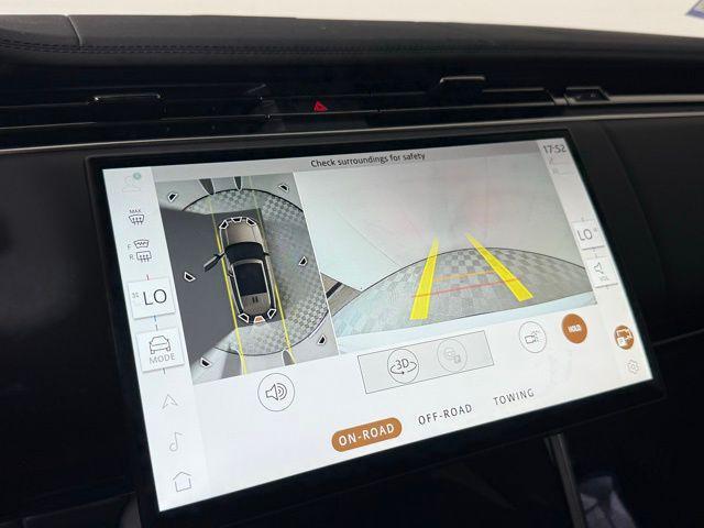 Photo of 2025 Fuji White Land Rover Range Rover