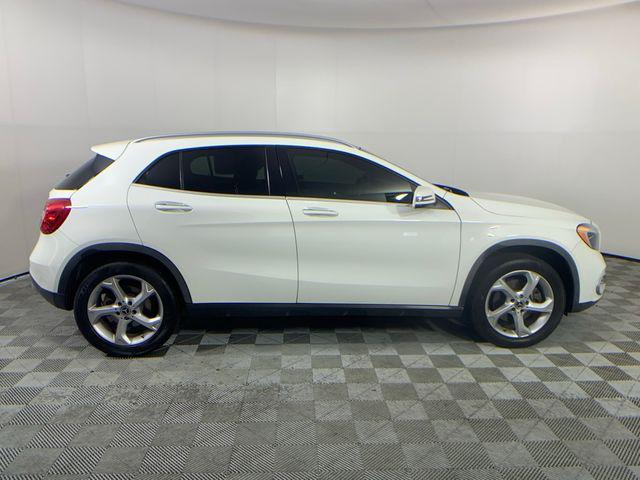 Photo of 2018 Polar White Mercedes-Benz GLA 250