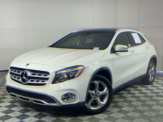 Photo of 2018 Polar White Mercedes-Benz GLA 250