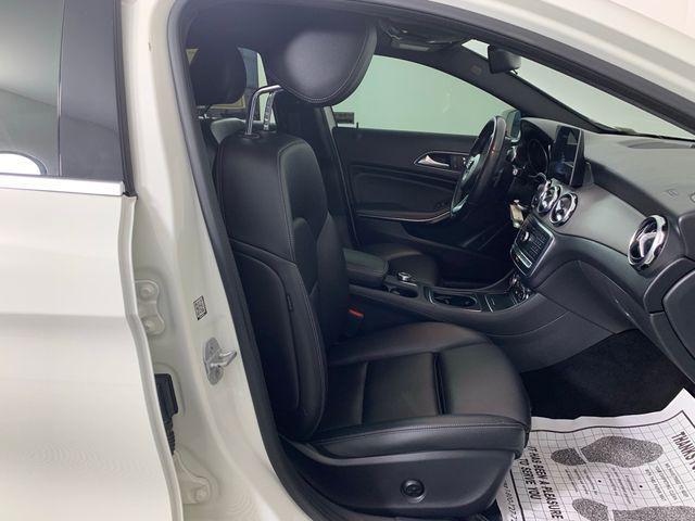 Photo of 2018 Polar White Mercedes-Benz GLA 250