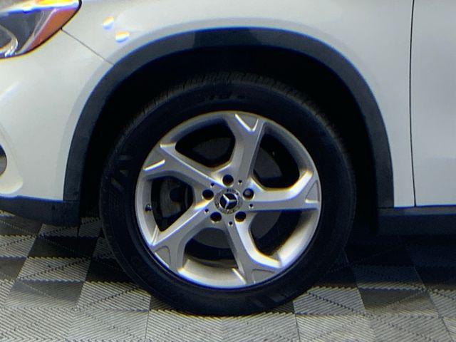 Photo of 2018 Polar White Mercedes-Benz GLA 250