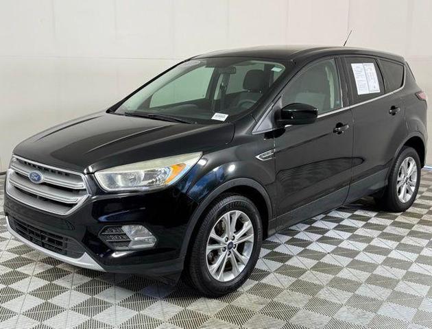 Photo of 2017 Shadow Black Ford Escape