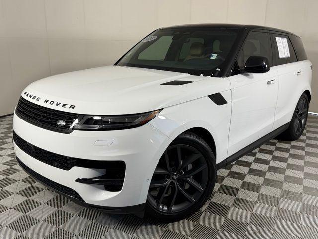 Photo of 2024 Fuji White Land Rover Range Rover Sport