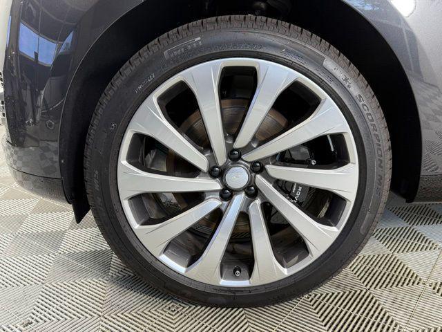Photo of 2025 Carpathian Gray Premium Metallic Land Rover Range Rover