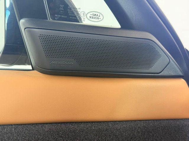 Photo of 2025 Gray Land Rover Range Rover Sport