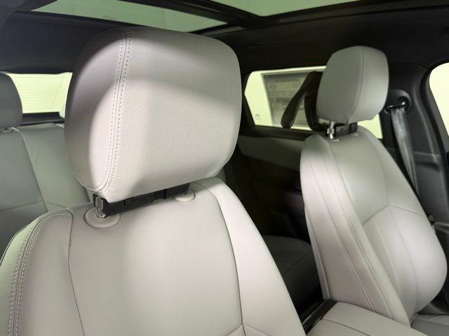 Photo of 2026 Fuji White Land Rover Range Rover Velar