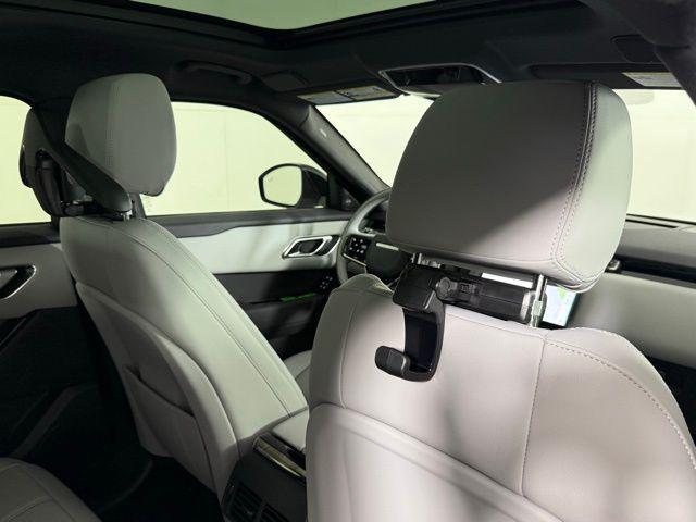 Photo of 2026 Fuji White Land Rover Range Rover Velar