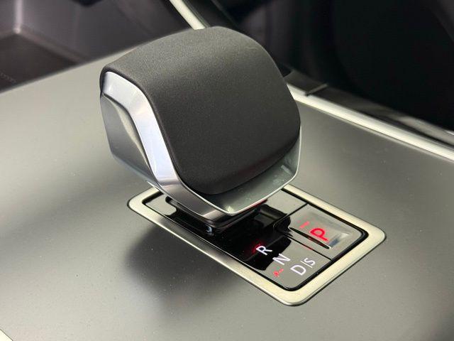 Photo of 2026 Fuji White Land Rover Range Rover Velar