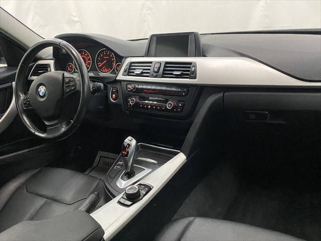 Photo of 2014 Black BMW 320