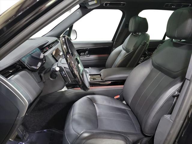 Photo of 2023 Black Land Rover Range Rover