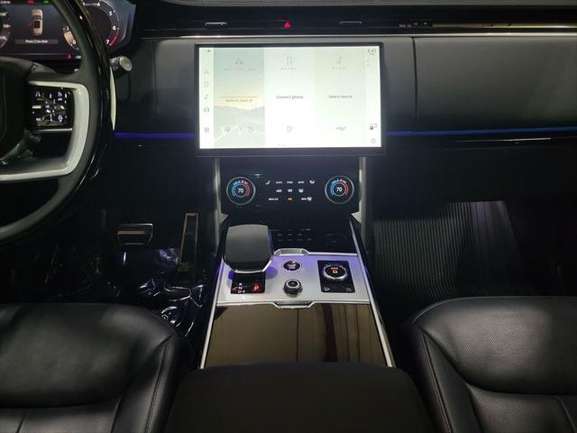 Photo of 2023 Black Land Rover Range Rover