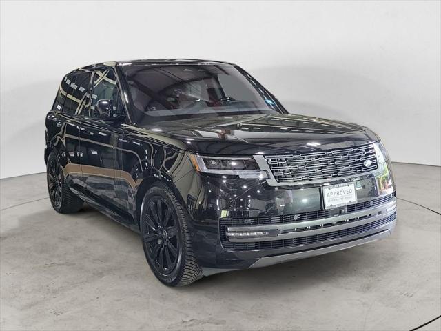 Photo of 2023 Black Land Rover Range Rover