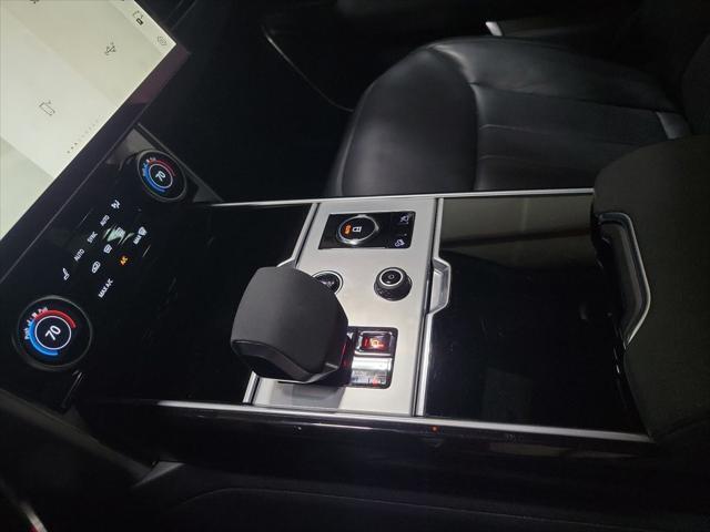 Photo of 2023 Black Land Rover Range Rover