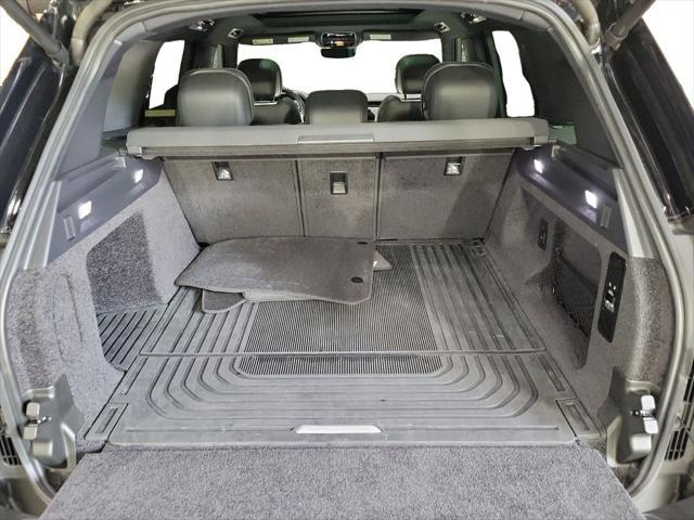 Photo of 2023 Black Land Rover Range Rover