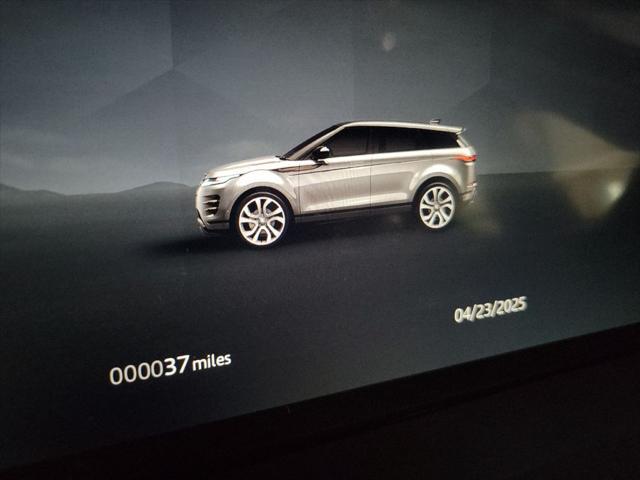 Photo of 2026 White Land Rover Range Rover Evoque