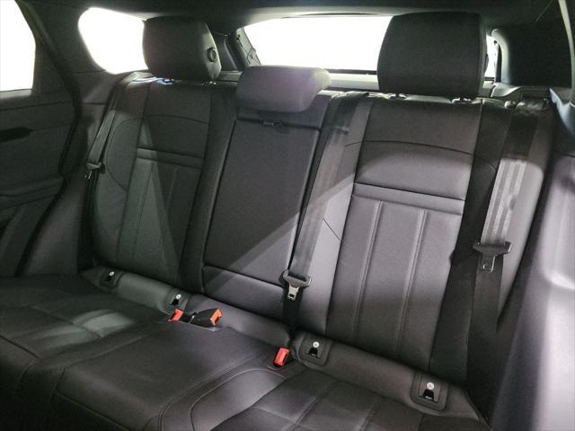 Photo of 2026 White Land Rover Range Rover Evoque