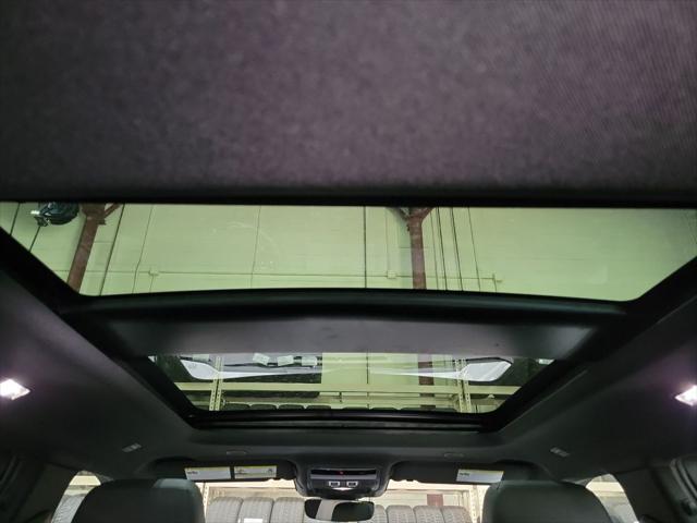 Photo of 2026 White Land Rover Range Rover Evoque
