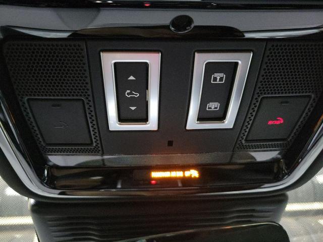 Photo of 2026 Gray Land Rover Range Rover Velar