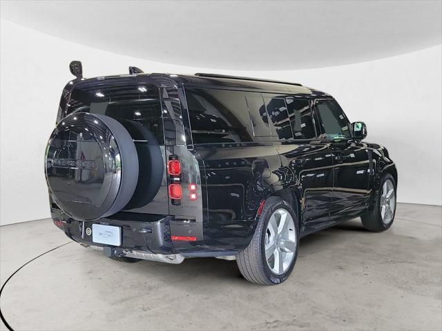 Photo of 2025 Santorini Black Metallic Land Rover Defender