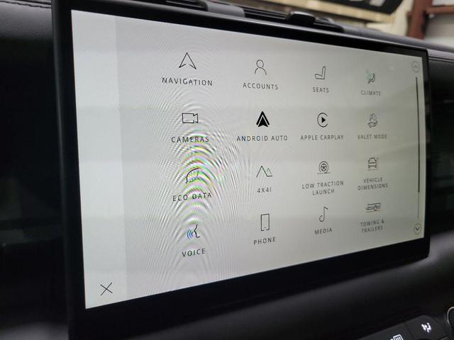 Photo of 2025 Fuji White Land Rover Defender