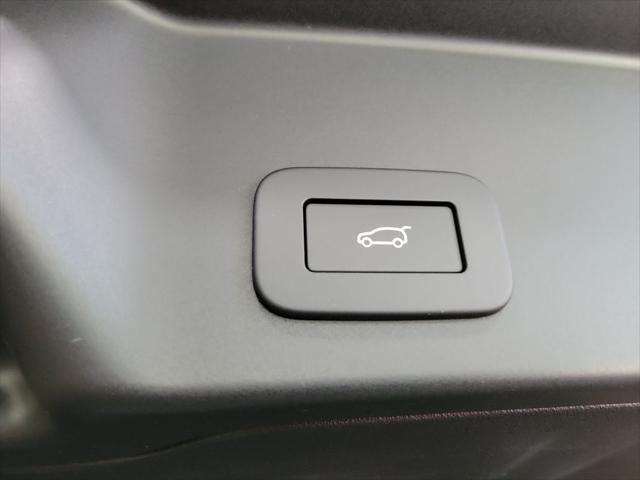 Photo of 2026 Gray Land Rover Range Rover Evoque