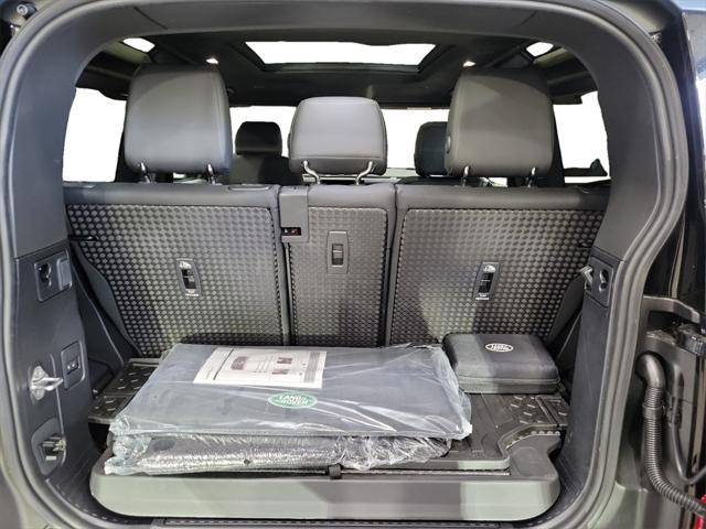 Photo of 2025 Santorini Black Metallic Land Rover Defender